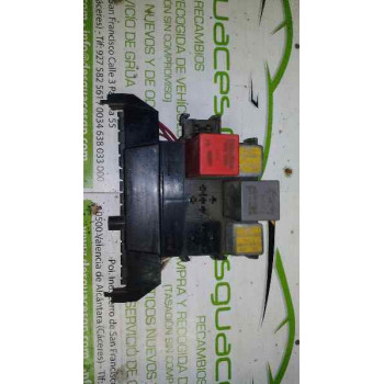 Caja Reles - Fusibles de Ford Fiesta Berl.-Express, Año: 1976 - 84FG14A481AA