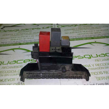 Caja Reles - Fusibles de Ford Fiesta Berl.-Express, Año: 1976 - 84FG14A481AA