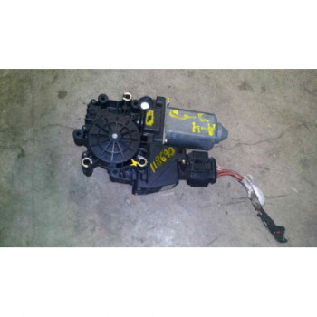 Motor Elevalunas Delantero Derecho de Audi A4 Berlina, Año: 1994