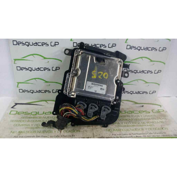 Centralita Motor Uce de Mitsubishi Carisma Berlina 5, Año: 1999 - 0281010437