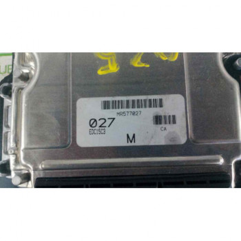 Centralita Motor Uce de Mitsubishi Carisma Berlina 5, Año: 1999 - 0281010437