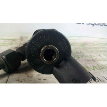 Inyector de Mitsubishi Carisma Berlina 5, Año: 1999 - 7700111014