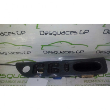 Mando Elevalunas Delantero Izquierdo de Renault Laguna, Año: 1994 - 7701707064