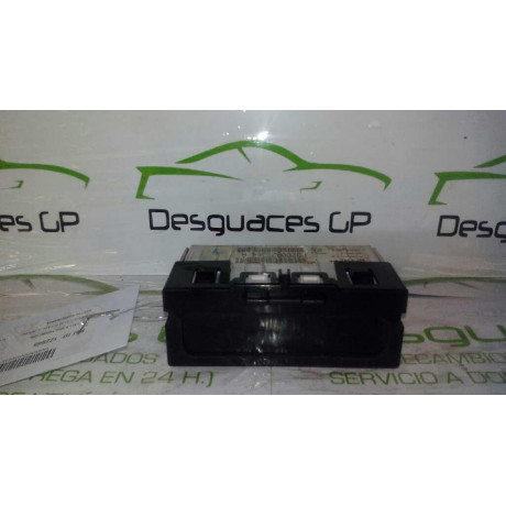 Pantalla Multifuncion de Renault Clio Ii Fase Ii, Año: 2001 - 8200028364A