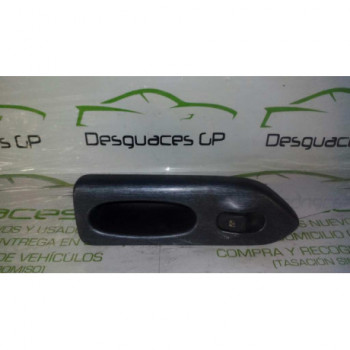 Mando Elevalunas Delantero Derecho de Renault Laguna, Año: 1998 - 7701707067