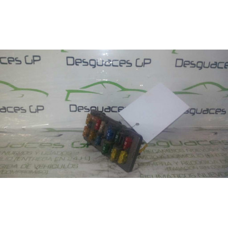 Caja Reles - Fusibles de Peugeot 106, Año: 1991
