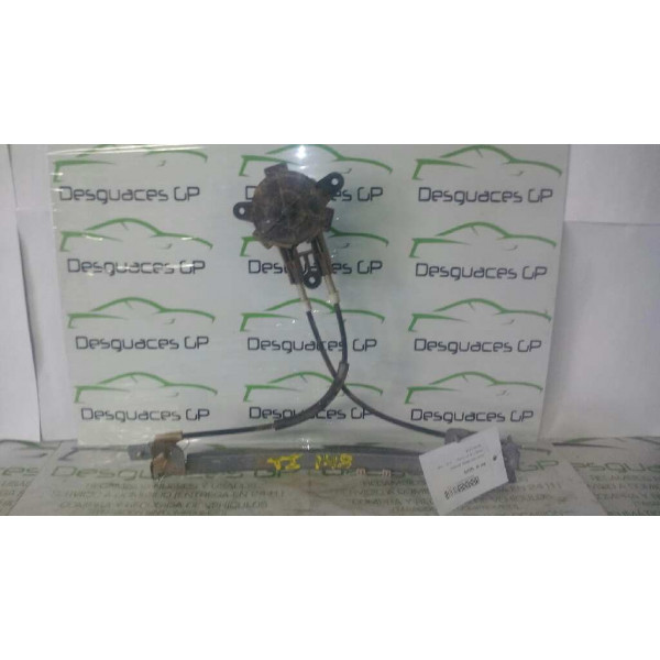 Elevalunas Trasero Izquierdo de Peugeot 106, Año: 1991 - 922326