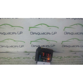 Caja Reles - Fusibles de Peugeot 106, Año: 1991 - 9608173180