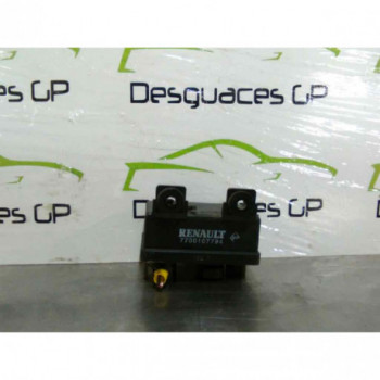 Caja Precalentamiento de Renault Megane I Scenic, Año: 1996 - 7700107794