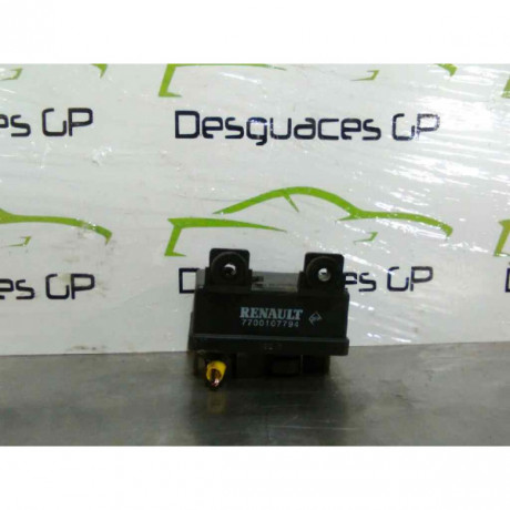Caja Precalentamiento de Renault Megane I Scenic, Año: 1996 - 7700107794