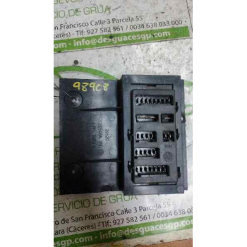 Caja Reles - Fusibles de Peugeot 106, Año: 1996 - 9623218340