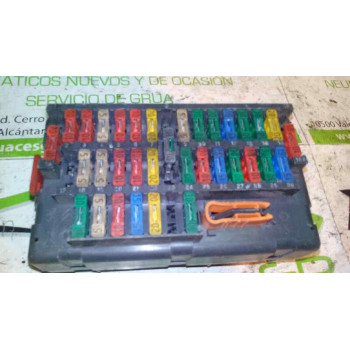 Caja Reles - Fusibles de Peugeot 406 Berlina, Año: 1995 - 94592881